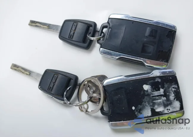 3GTU2VEC1EG336044: 42558351