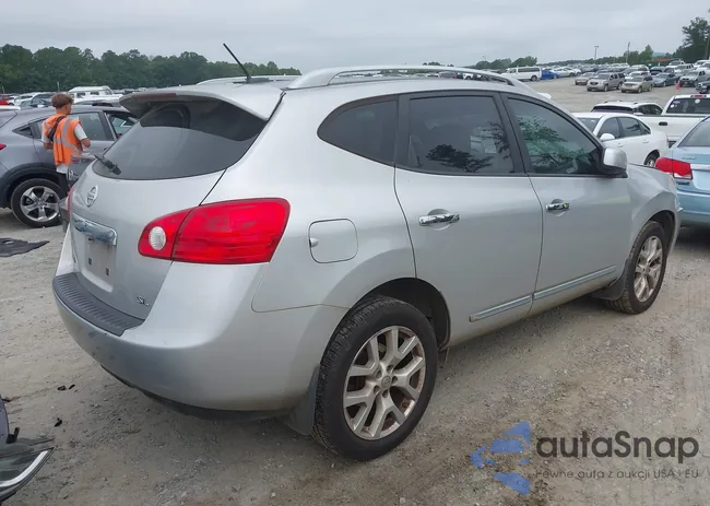 JN8AS5MT0DW525230: 42559762