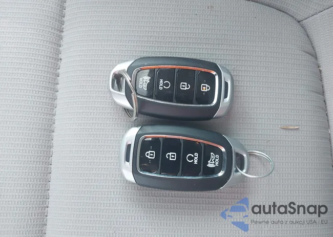 KMHRC8A32RU317107: 42559819