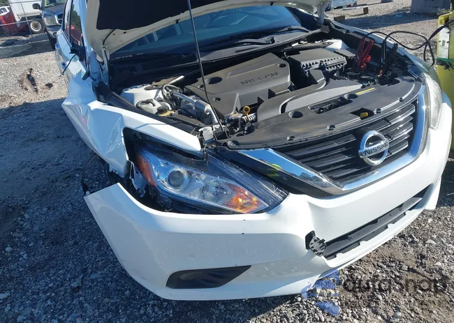 1N4AL3AP0JC211276: 42559282