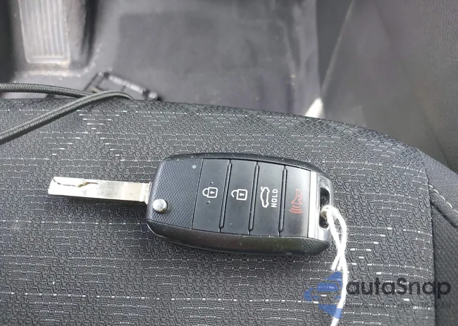 3KPA24AD9ME397261: 42559341