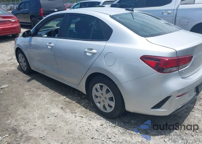 3KPA24AD9ME397261: 42559341