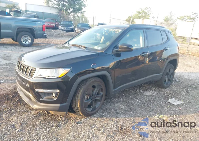 3C4NJDBB7LT209493: 42560576