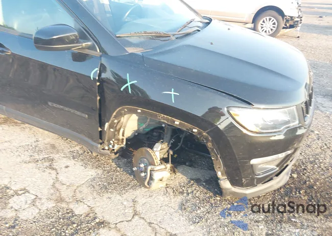 3C4NJDBB7LT209493: 42560576