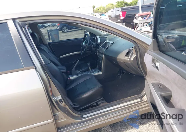 1N4BA41E66C825416: 42560656