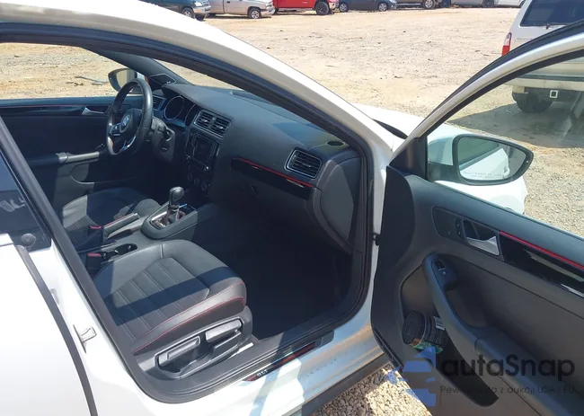 3VW4T7AJ4HM285574: 42560691