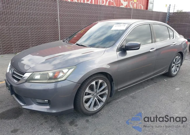 1HGCR2F5XFA174454: 42560778