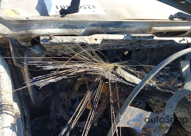 JS3JC51C6H4136950: 42560801