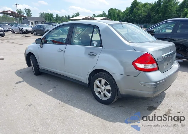 3N1BC11E88L462467: 42560860