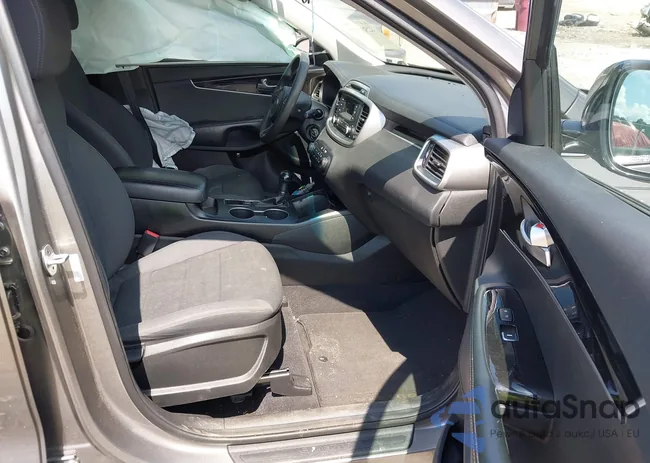 5XYPG4A38HG275907: 42560897