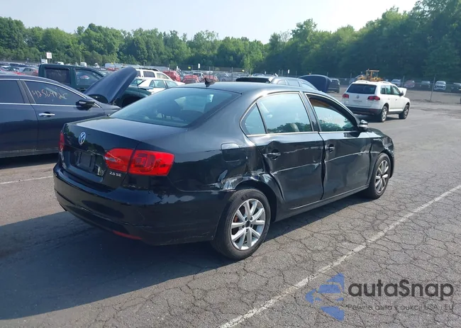 3VWDP7AJ1CM337742: 42561002