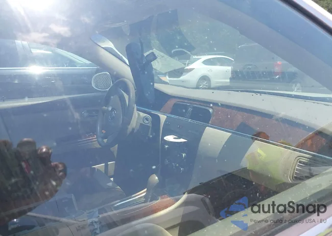 2G4WC582461233926: 42561070