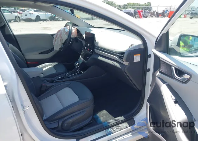 KMHC05LCXLU213966: 42560158