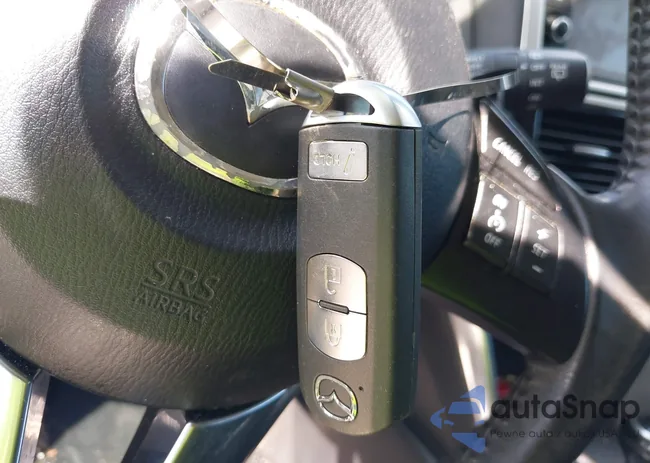 JM3KE4DY4E0319630: 42560243