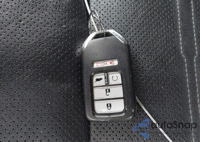 7FARW2H82JE004635: 42560332