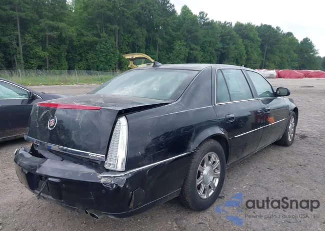 1G6KA5E67BU120196: 42560426