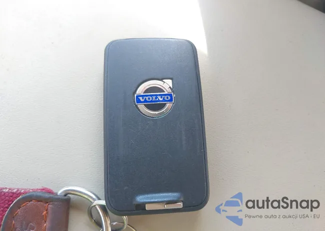 YV4BZ982191048801: 42560427