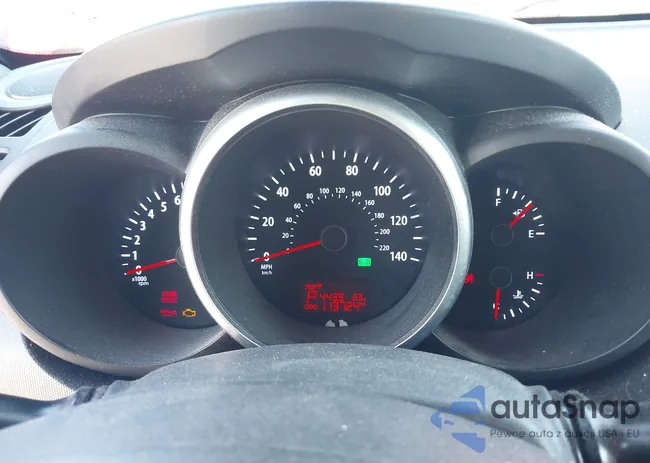 KNDJT2A6XD7586214: 42561765