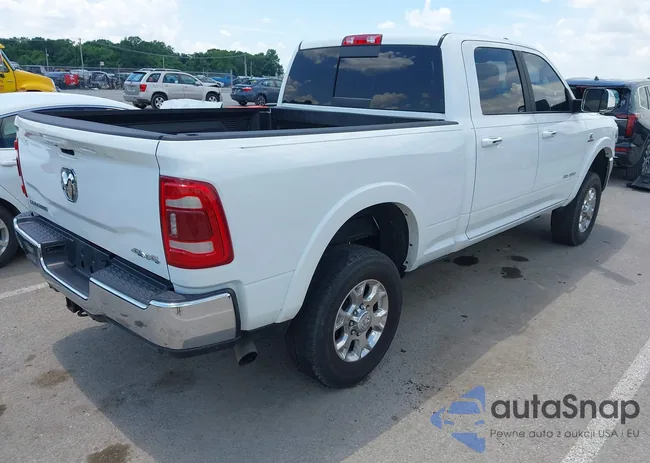 3C6UR5FL1NG297327: 42561772