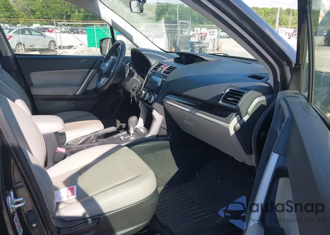 JF2SJAJC5HH594748: 42561828