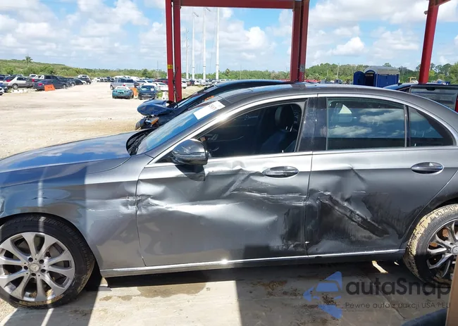 WDDZF4KB4HA072407: 42561870