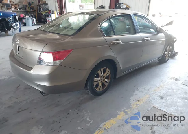 1HGCP26429A174448: 42561873