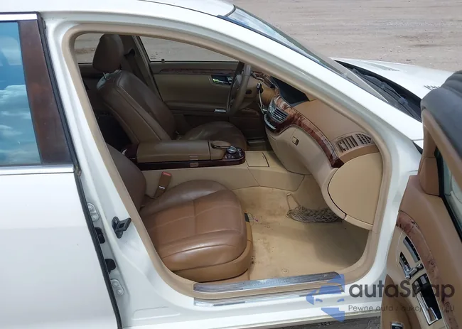 WDDNG71X47A056121: 42561900