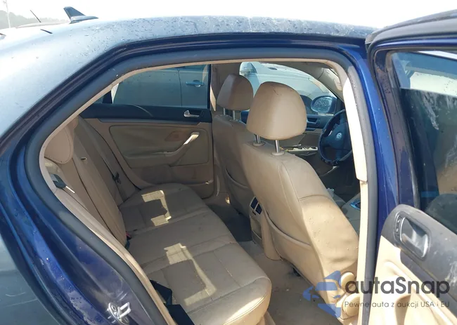 3VWRF71K67M131095: 42561971