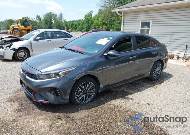 3KPF54AD2RE712308: 42562074