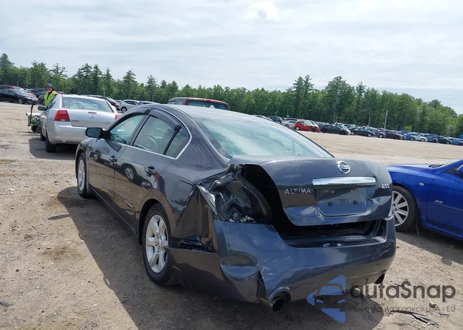 1N4AL21E88N544820: 42561301