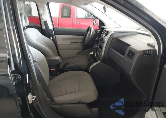 1J8FF47W87D583780: 42561369