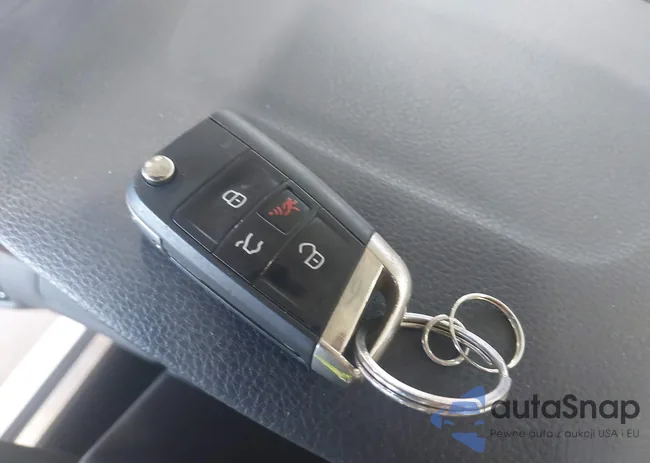 3VW4T7AU0FM098971: 42562530