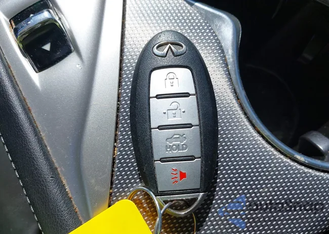 JN1BV7AP3FM352914: 42562802