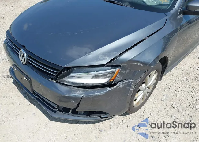 3VWDP7AJ9DM370201: 42562810