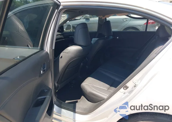 1HGCR2F80DA186202: 42562840