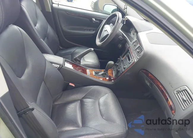 YV1RH592X52478479: 42562887