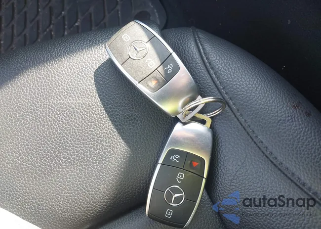 W1N4M4HB9MW158688: 42562946