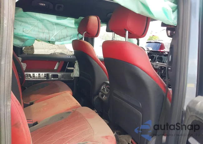 WDCYC6BJ2KX332061: 42563095