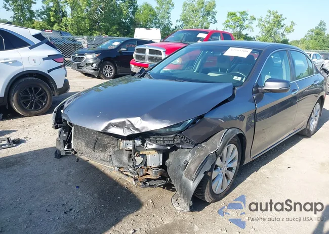 1HGCR2F79EA143292: 42562200