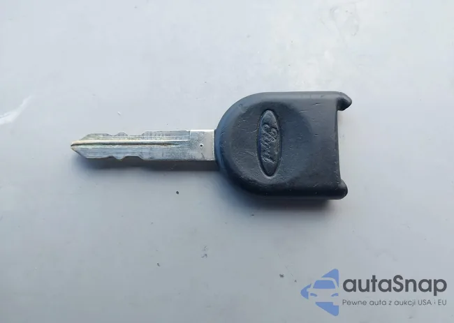 1FTMF1CM0CKD69048: 42563589