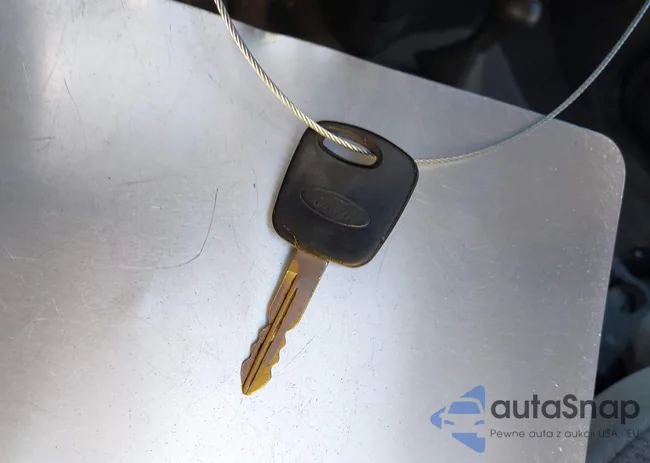 1FTRX18W4XNA50527: 42563746