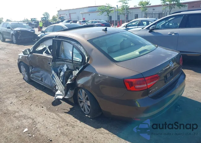 3VWD17AJ5FM411217: 42563776