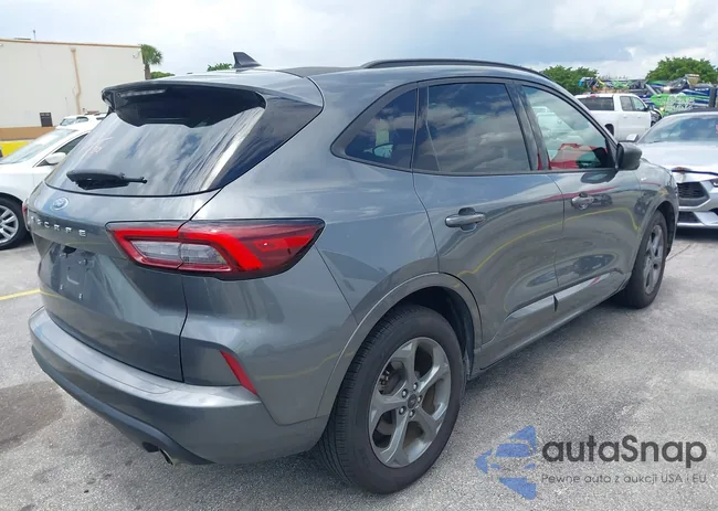 1FMCU0MN2PUA01379: 42563820