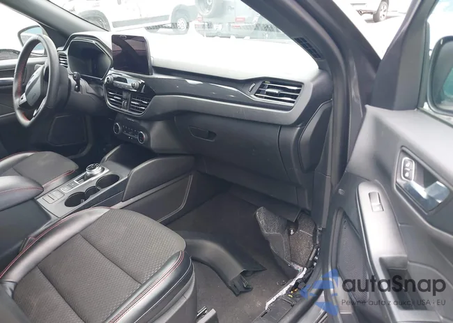 1FMCU0MN2PUA01379: 42563820