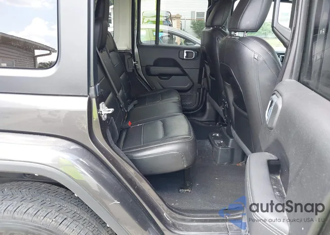 1C4HJXEG6NW103779: 42563826