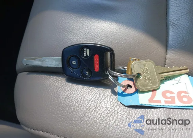 5FNYF3H66CB016365: 42563876