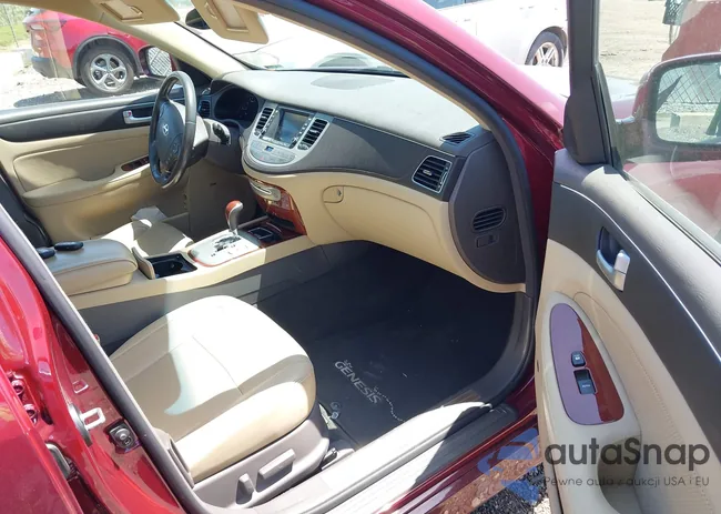 KMHGC4DD5CU184113: 42564042