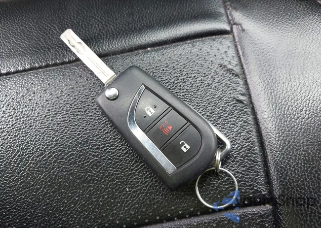 JTMLWRFVXMD133219: 42563140