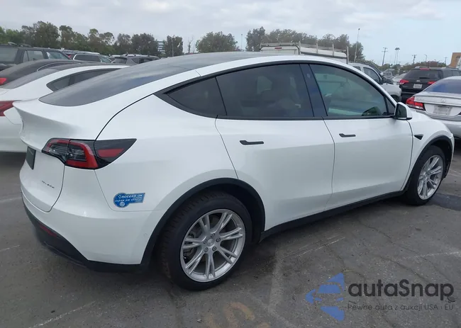 5YJYGDEE1MF152256: 42563250