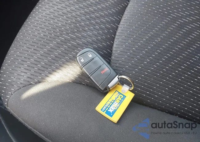 3C4PDCAB4JT381814: 42563294